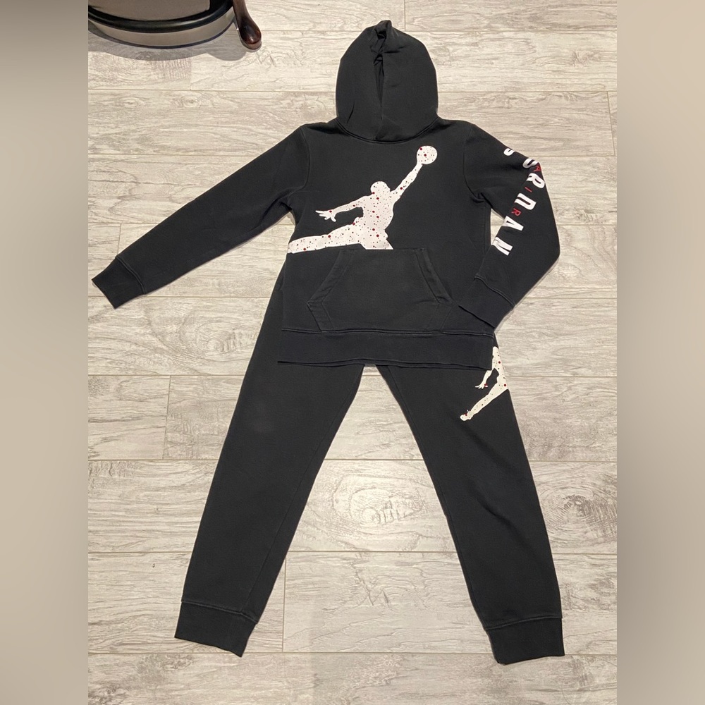 COPY - Air Jordan Hoodie and joggers set in size M